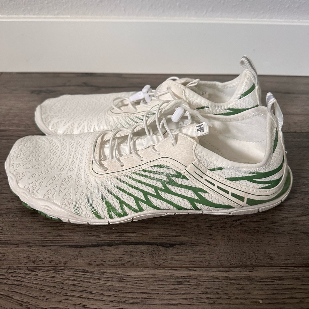 EUC! Women's Barefoot Shoes